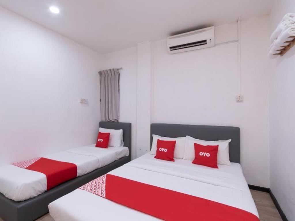 Oyo 89398 Doorbellz Hotel Kota Kinabalu Kültér fotó