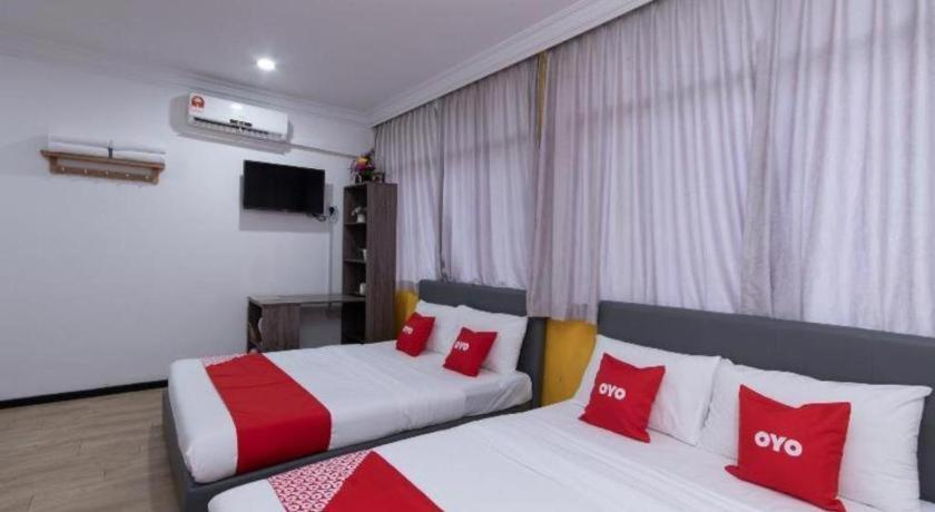 Oyo 89398 Doorbellz Hotel Kota Kinabalu Kültér fotó