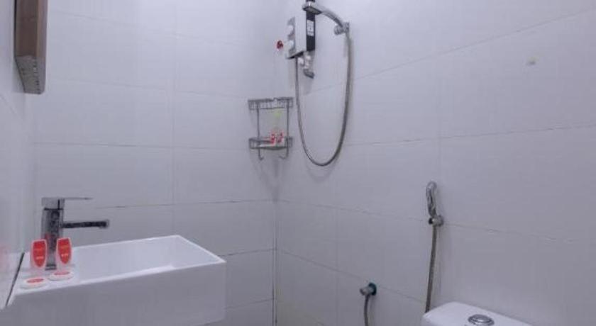 Oyo 89398 Doorbellz Hotel Kota Kinabalu Kültér fotó