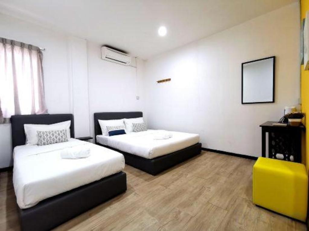 Oyo 89398 Doorbellz Hotel Kota Kinabalu Kültér fotó